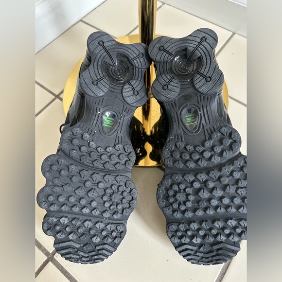 EUC Nike Men’s Shox TL Black/Green Sneakers - Size 11.5 - Picture 7 of 10